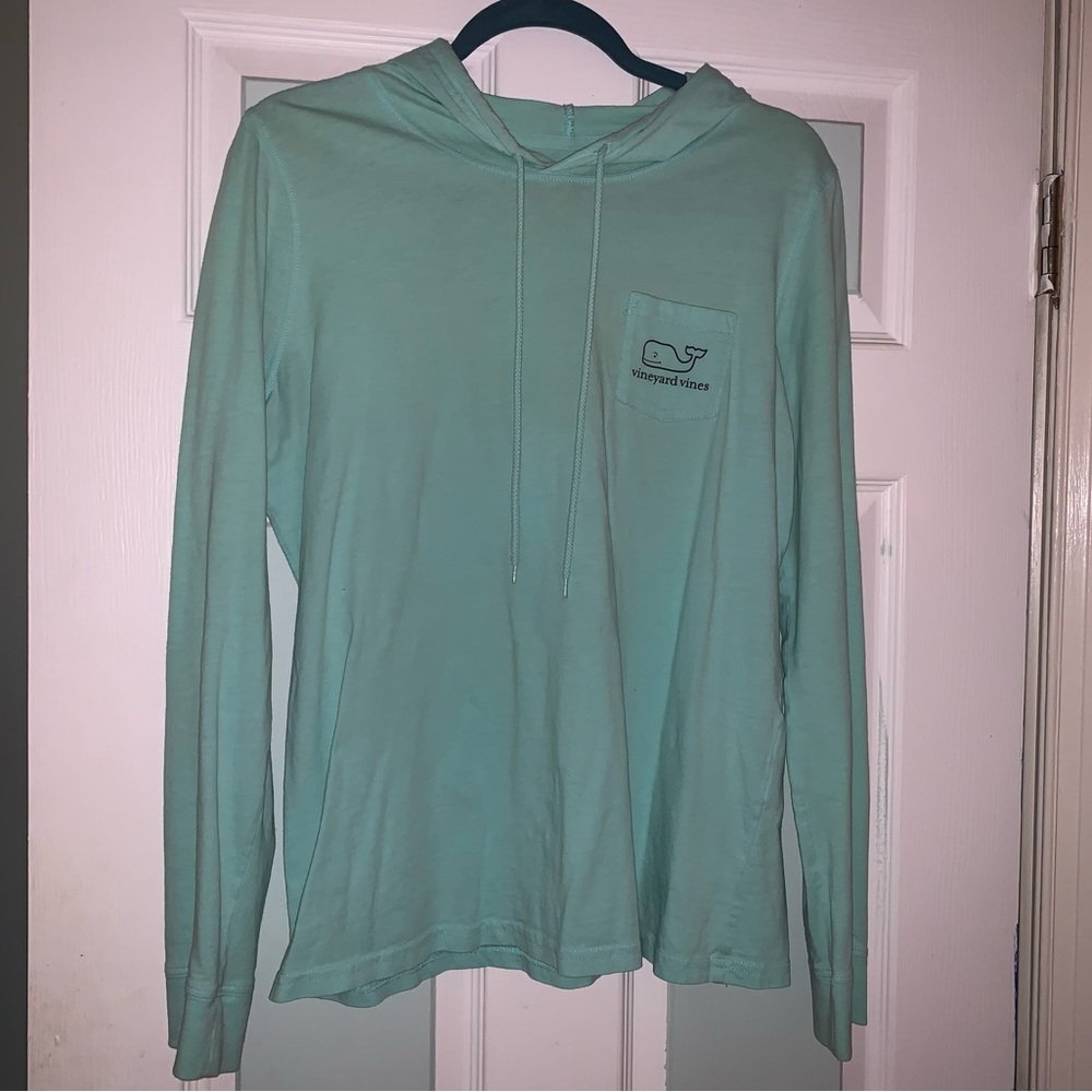 Vineyard vines hooded long sleeve
